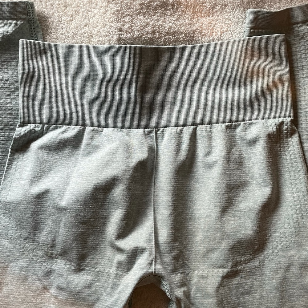 SOLD GYMSHARK VITAL SEAMLESS - Picture 4 of 5